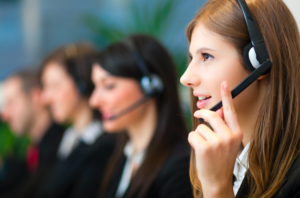 The Benefits of Live Operators in Customer Service